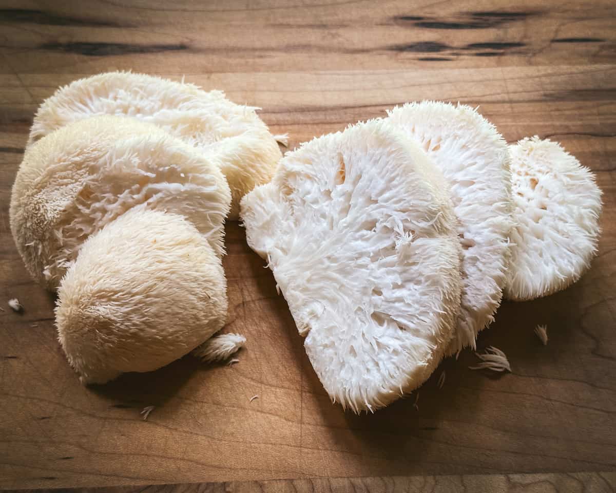 Lion's Mane Mushrooms (1 lb.)